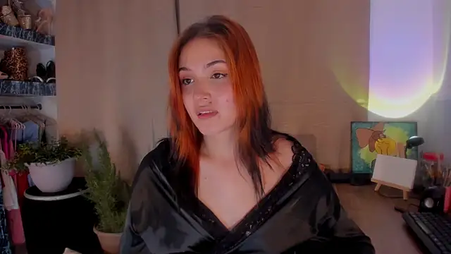 AmaruBloom online show from December 2, 5:13 am