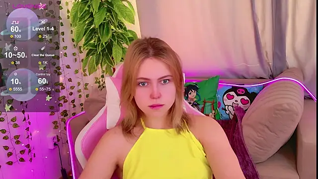 Snapshot of Stellahaart chatting on November 28, 7:11 am Stellahaart online show from November 28, 7:11 am