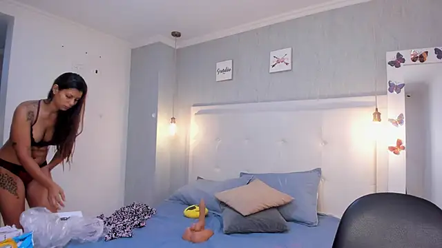 Snapshot of is_a_bell chatting on October 8, 1:42 pm is a bell online show from October 8, 1:42 pm