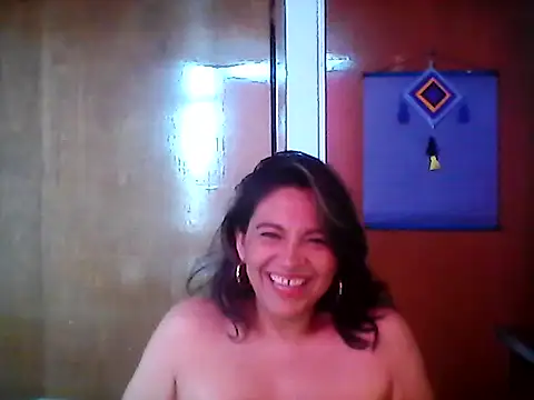 XxAntonellaxxx online show from December 4, 5:43 pm