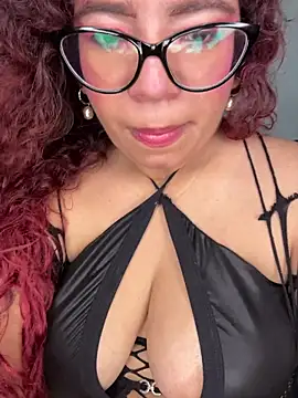 Snapshot of Solaangel_ chatting on October 2, 4:52 am Solaangel online show from October 2, 4:52 am