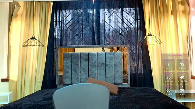 scarlet milf  online show from October 29, 5:04 pm