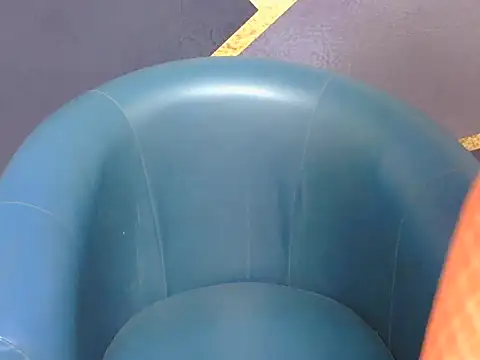 shiny-krisha online show from October 23, 4:23 am