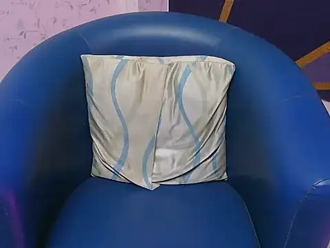 shiny-krisha online show from November 17, 4:29 am