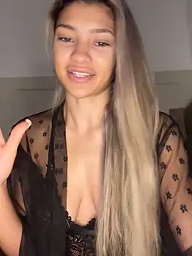 Honeyyyxo online show from October 24, 11:06 am