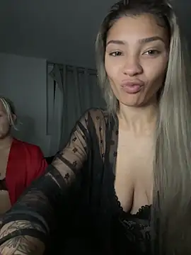 Honeyyyxo online show from October 26, 8:37 pm