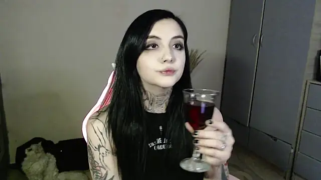 Snapshot of Rin_andersonn chatting on November 9, 5:44 pm Rin andersonn online show from November 9, 5:44 pm