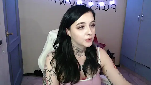 Snapshot of Rin_andersonn chatting on November 26, 8:21 pm Rin andersonn online show from November 26, 8:21 pm