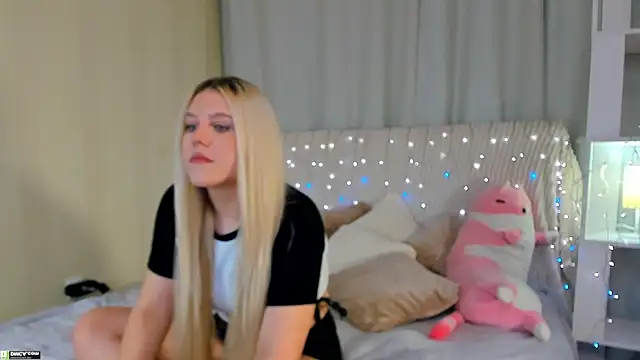 Malisha kiss online show from October 14, 8:48 am