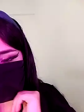 Snapshot of hot_inaas chatting on November 9, 3:43 pm hot inaas online show from November 9, 3:43 pm