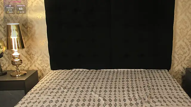 MolyBoston online show from November 14, 1:10 pm