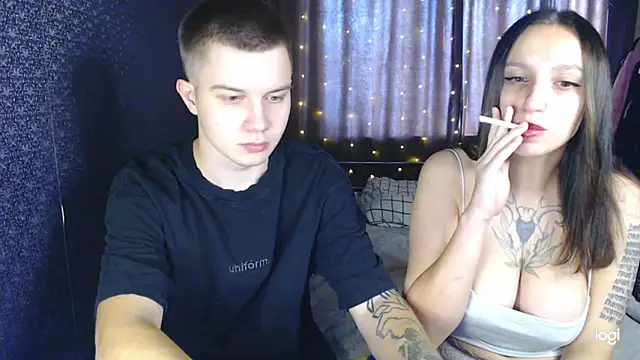 Snapshot of Mark_and_Wendy chatting on October 11, 5:39 am Mark and Wendy online show from October 11, 5:39 am