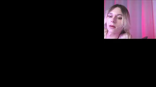 Snapshot of SophieDiamond_Xx chatting on November 21, 2:05 pm SophieDiamond Xx online show from November 21, 2:05 pm