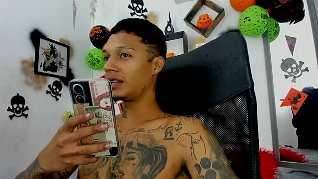 The boy dreams1 online show from October 25, 3:03 am