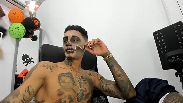 The boy dreams1 online show from October 28, 3:21 am