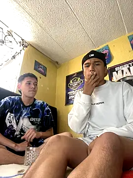 lyan t2 online show from October 3, 8:17 pm