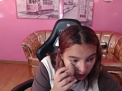 Snapshot of mia_foster_t chatting on October 3, 1:08 pm mia foster t online show from October 3, 1:08 pm