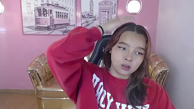 Snapshot of mia_foster_t chatting on October 5, 12:36 pm mia foster t online show from October 5, 12:36 pm