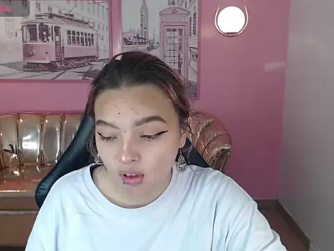 Snapshot of mia_foster_t chatting on November 1, 12:40 pm mia foster t online show from November 1, 12:40 pm