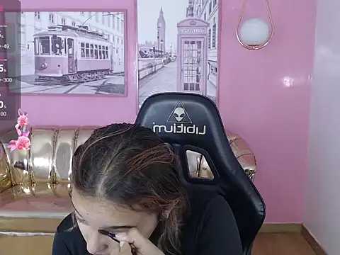 Snapshot of mia_foster_t chatting on November 6, 12:50 pm mia foster t online show from November 6, 12:50 pm