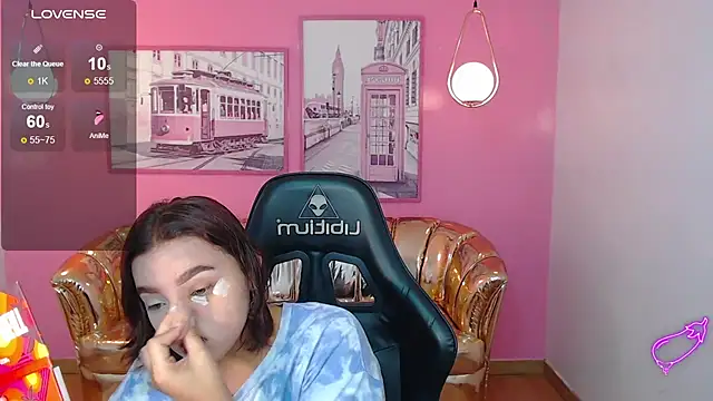 Snapshot of mia_foster_t chatting on November 20, 12:49 pm mia foster t online show from November 20, 12:49 pm