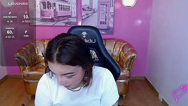 Snapshot of mia_foster_t chatting on November 22, 12:59 pm mia foster t online show from November 22, 12:59 pm