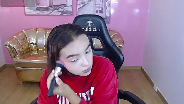 Snapshot of mia_foster_t chatting on November 27, 1:02 pm mia foster t online show from November 27, 1:02 pm