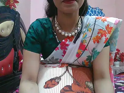 Snapshot of night_queeen7 chatting on October 23, 6:28 pm night queeen7 online show from October 23, 6:28 pm