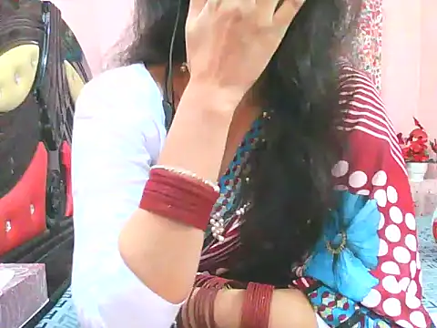 Snapshot of night_queeen7 chatting on November 11, 7:03 pm night queeen7 online show from November 11, 7:03 pm