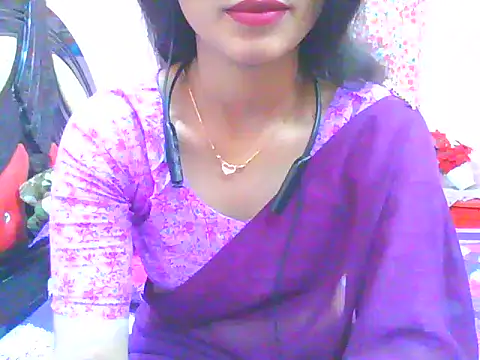 Snapshot of night_queeen7 chatting on November 22, 8:30 pm night queeen7 online show from November 22, 8:30 pm