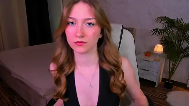 Snapshot of AngelAnabelle chatting on November 6, 8:43 pm AngelAnabelle online show from November 6, 8:43 pm