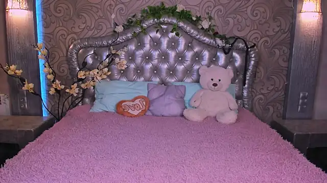 Snapshot of AngelAnabelle chatting on November 22, 8:41 pm AngelAnabelle online show from November 22, 8:41 pm