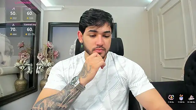 Snapshot of ElianKeiser chatting on October 20, 12:27 pm ElianKeiser online show from October 20, 12:27 pm