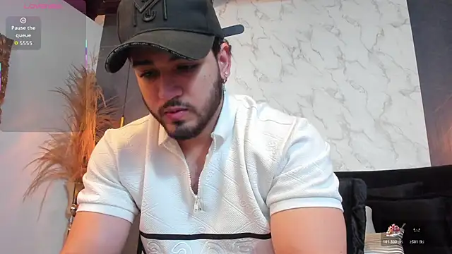 Snapshot of ElianKeiser chatting on November 11, 11:54 am ElianKeiser online show from November 11, 11:54 am