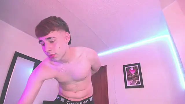 Snapshot of PapiNoha chatting on October 25, 3:29 pm PapiNoha online show from October 25, 3:29 pm