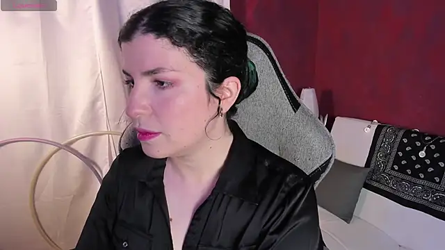 Snapshot of beyondsteel_ chatting on November 25, 2:55 am beyondsteel online show from November 25, 2:55 am