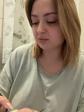 KellyMoors online show from October 21, 11:33 am