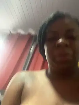 Priihmedeiros online show from October 15, 2:28 pm