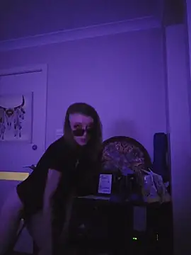 Snapshot of lonely_Cosplay_chick chatting on November 29, 2:20 pm lonely Cosplay chick online show from November 29, 2:20 pm