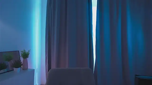 formoneyes online show from October 9, 4:32 am