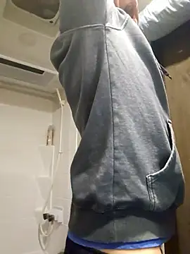 Snapshot of mcxxx87 chatting on October 22, 5:30 am mcxxx87 online show from October 22, 5:30 am