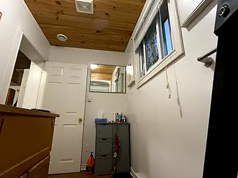 Snapshot of mcxxx87 chatting on October 31, 10:44 pm mcxxx87 online show from October 31, 10:44 pm