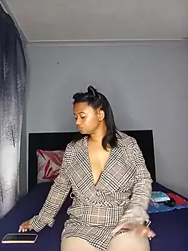 Sultrytits6 online show from November 16, 10:26 pm