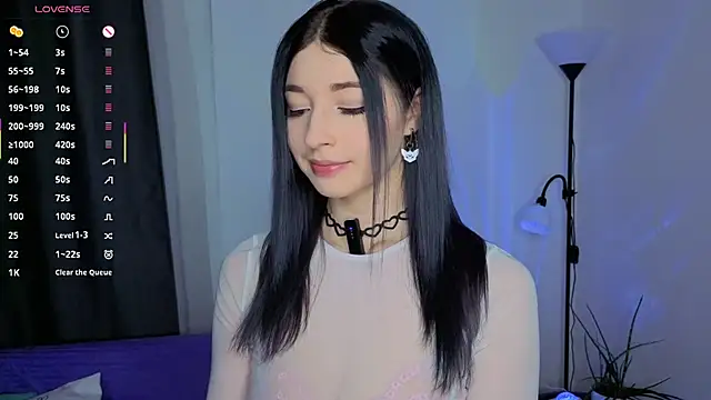 lina leum online show from November 20, 3:45 pm