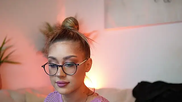 AileenKiss online show from October 13, 6:41 pm