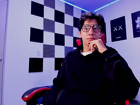 jeycobb online show from October 15, 11:32 am