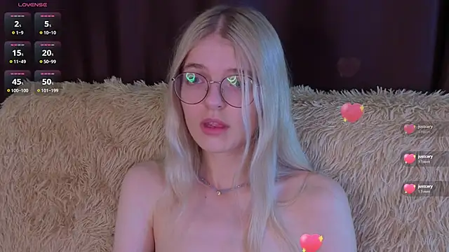 MonicaShiny online show from November 12, 7:13 pm