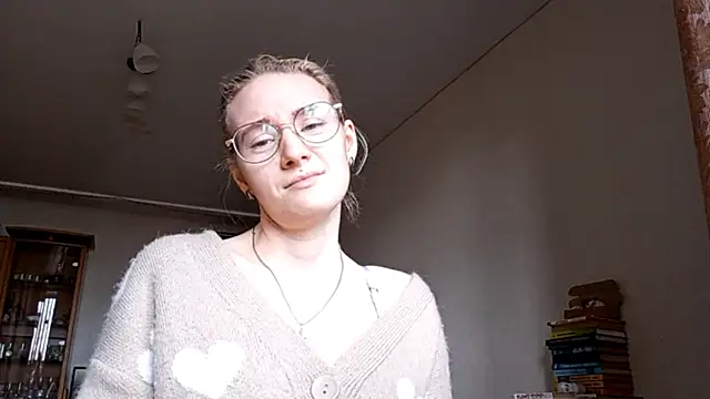  SwimmyGrl  online show from October 12, 6:01 am