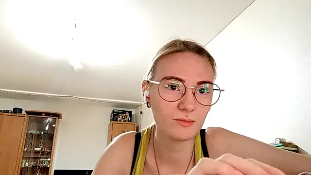  SwimmyGrl  online show from November 29, 1:14 pm