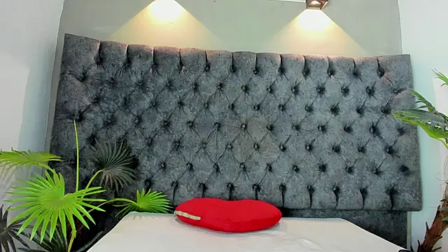 COMPTON 01 online show from November 27, 4:03 am